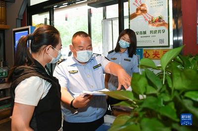 呼和浩特市全面有序開(kāi)放餐飲場(chǎng)所堂食服務(wù)