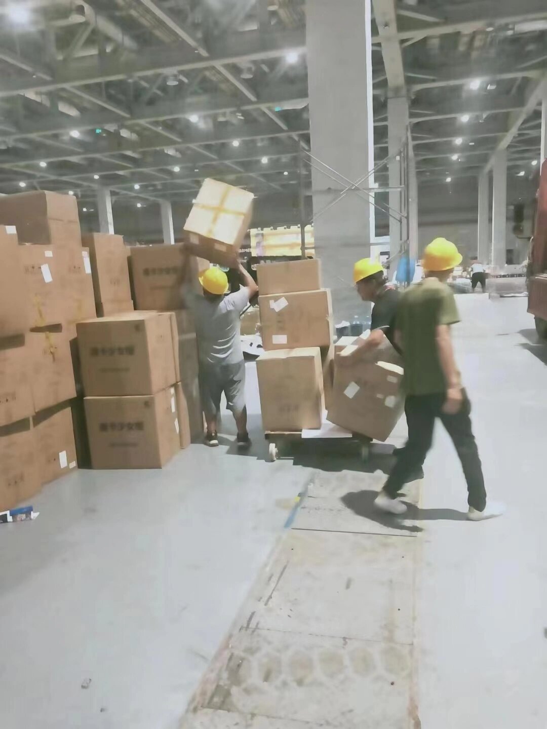 專業臨時搬運裝卸服務 覆蓋搬家、廠房搬遷與設備運輸