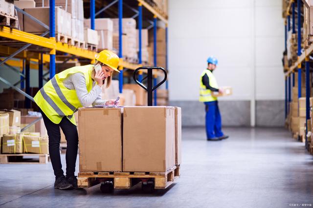 裝卸搬運(yùn)作業(yè)的風(fēng)險(xiǎn)識(shí)別與預(yù)防措施——以運(yùn)輸設(shè)備租賃服務(wù)為例